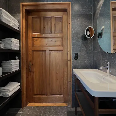 Boutique Apartment *